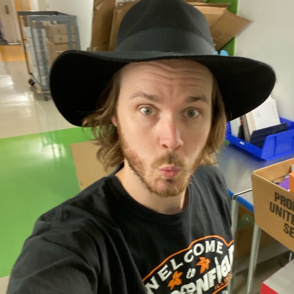 Meet your Posher, James - Picture 2 of 4